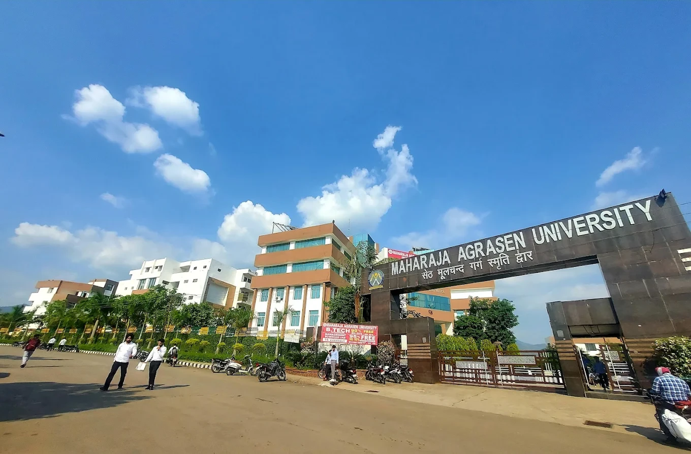 Maharaja Agrasen University School of Law, Solan