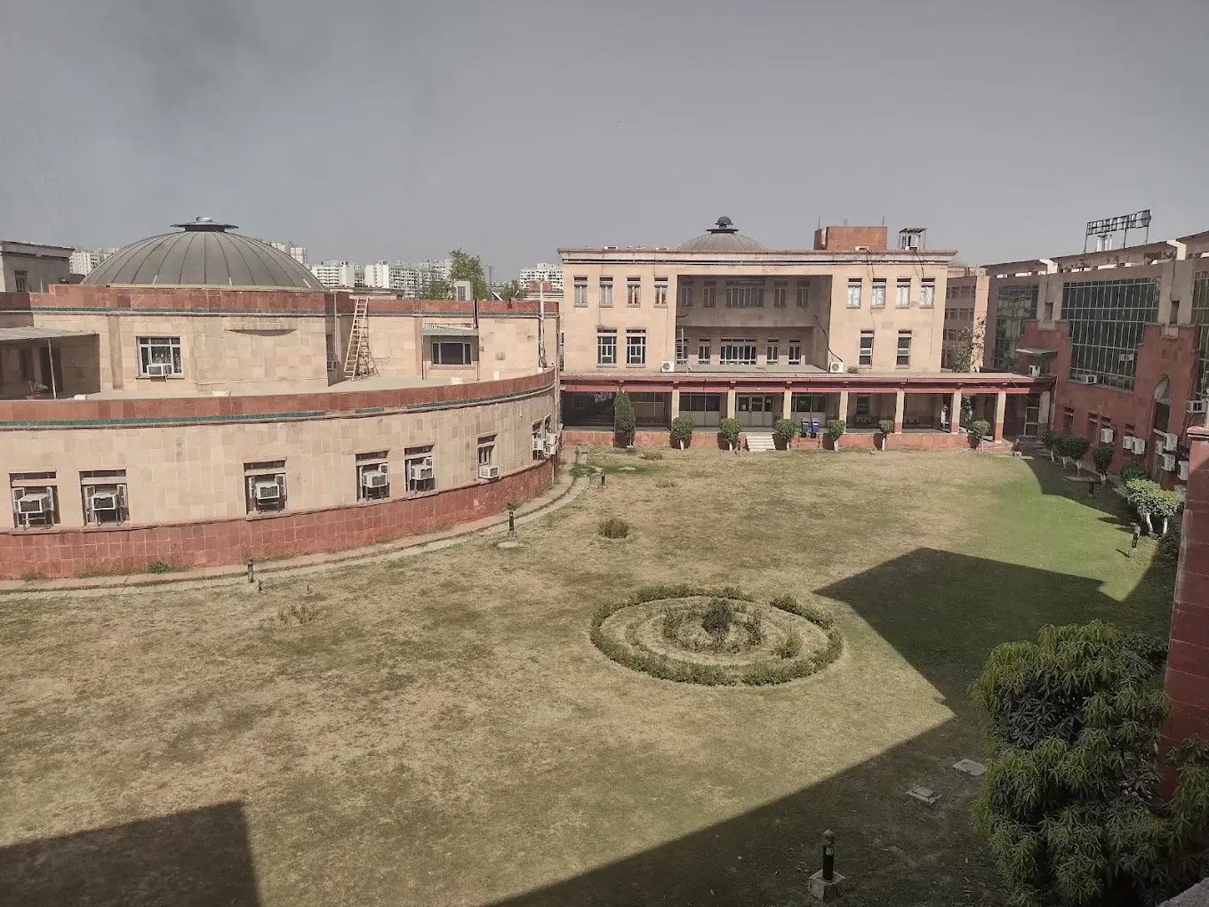 National Institute of Labour Economics Research and Development, Delhi