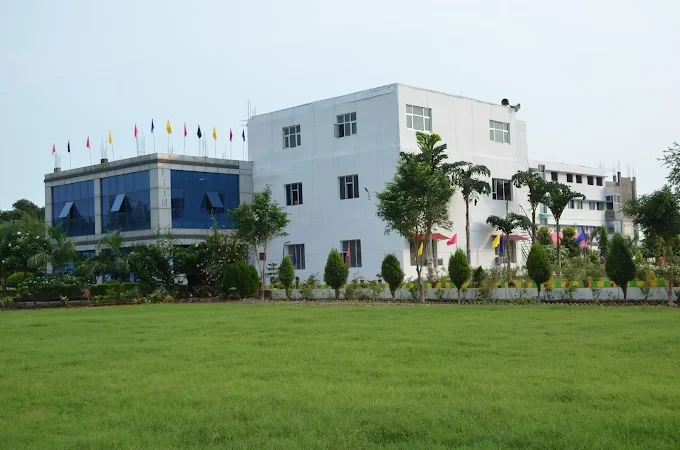 Himalayan Institute of Technology and Management, Lucknow